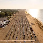 Daire Bright Flat In With Pool - Beahost Bibione