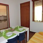 Daire Bright Flat In With Pool - Beahost Bibione