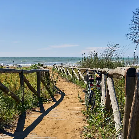 Bright Flat In With Pool - Beahost Appartement Bibione