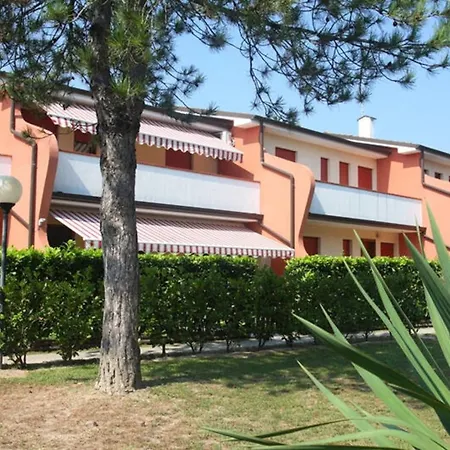 Appartamento Bright Flat In With Pool - Beahost *