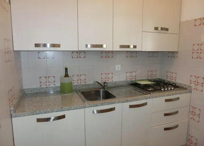 Appartement Bright Flat In With Pool - Beahost