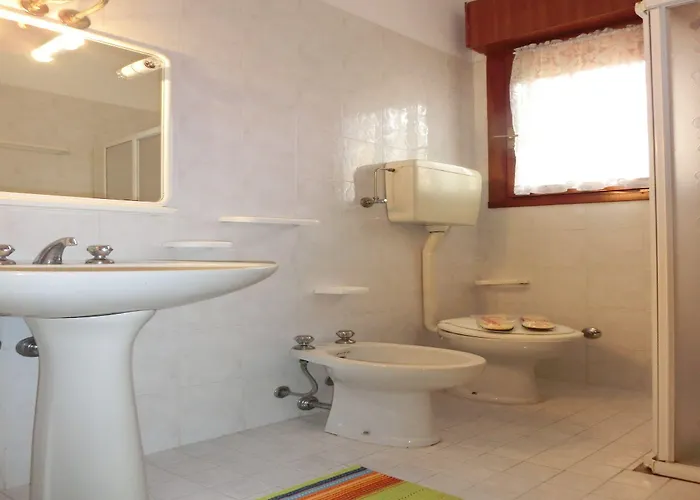 Appartement Bright Flat In With Pool - Beahost